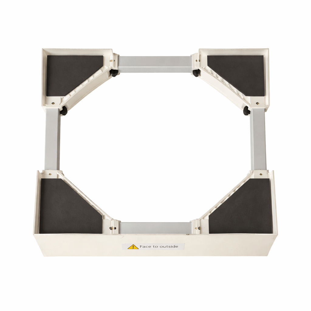 Eine verstellbare Geräte-Rollbasis mit schwarzen Polstern und
