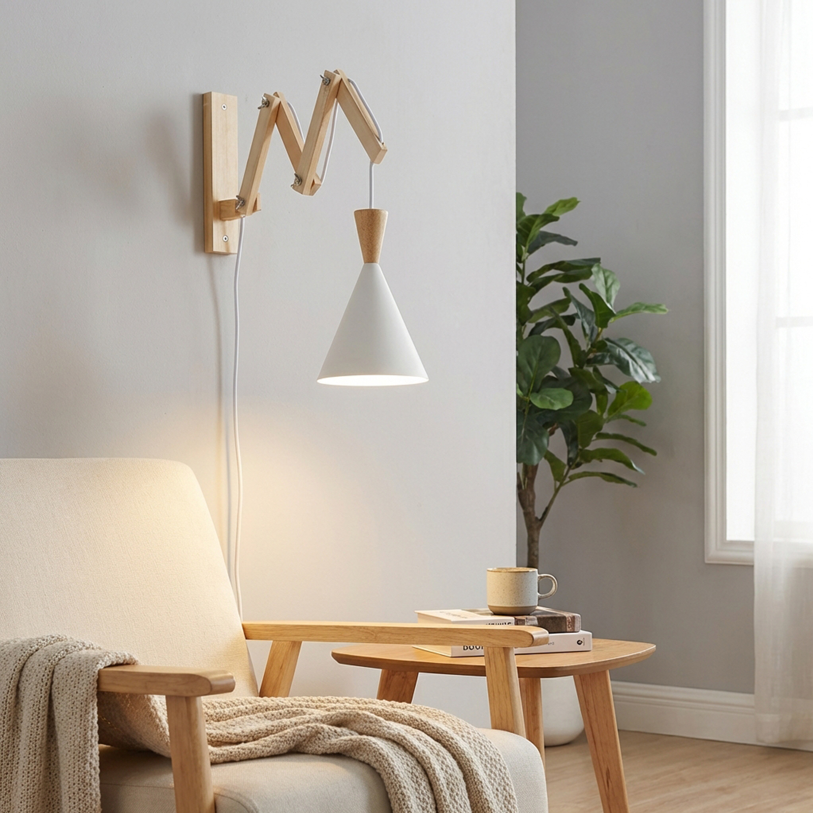 Una pantalla de lámpara blanca con detalles de madera cuelga de un brazo articulado en la pared.