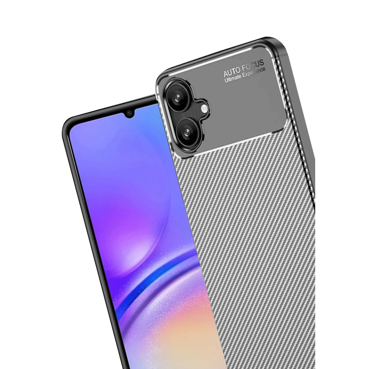 Karbon fiber kılıflı ve çift kameralı akıllı telefonun yakın çekimi.