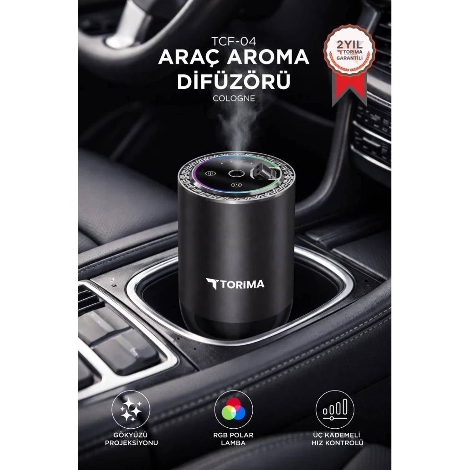 Araba bardaklığına yerleştirilmiş, RGB ışıklı siyah araç aroma difüzörü.