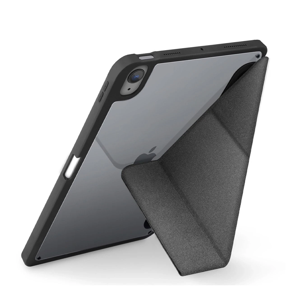 Şeffaf kılıflı ve katlanmış kumaşlı siyah tablet standı.