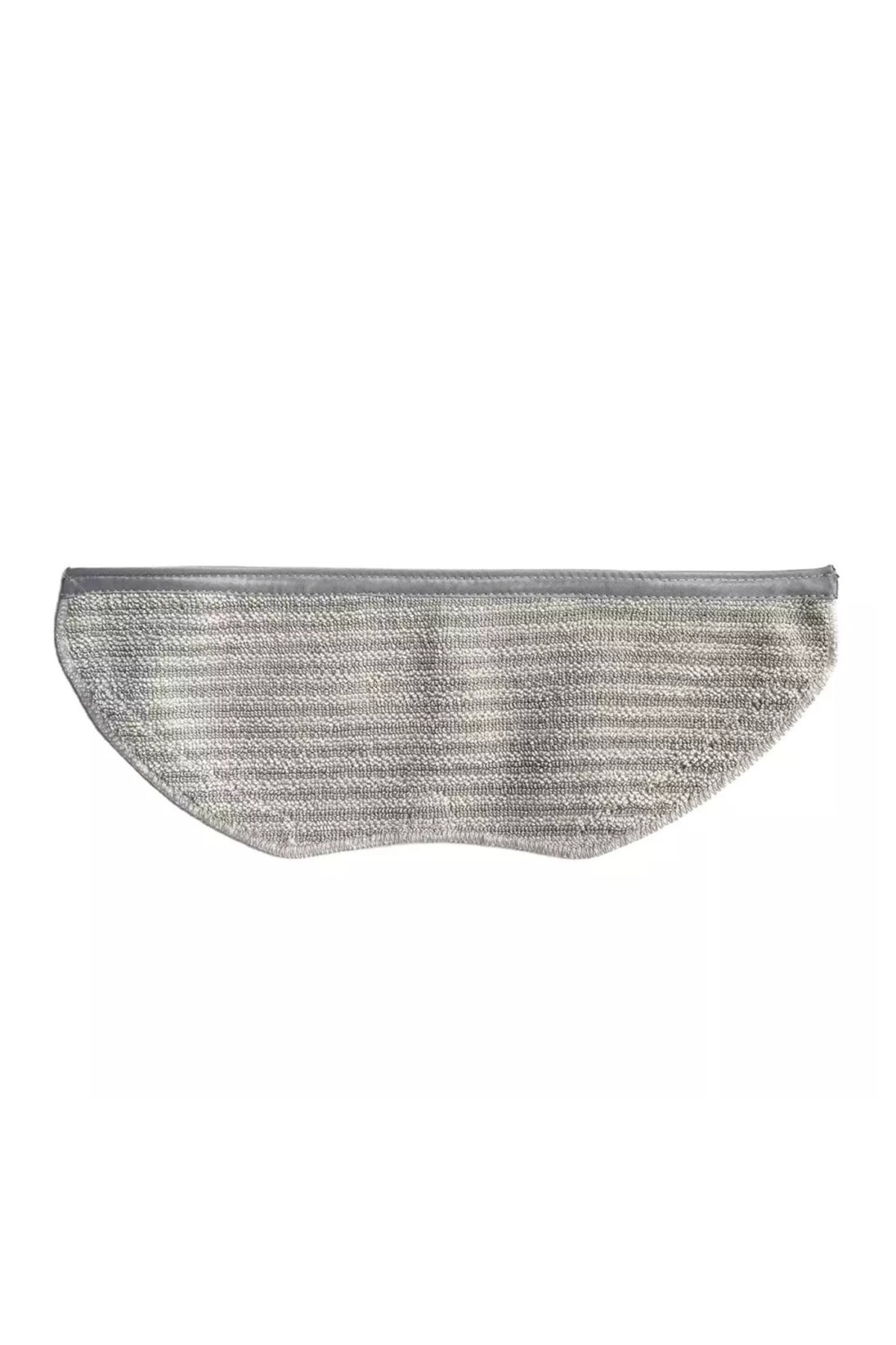 Gri çizgili ve gri kenarlı mikrofiber paspas pedi, izole.