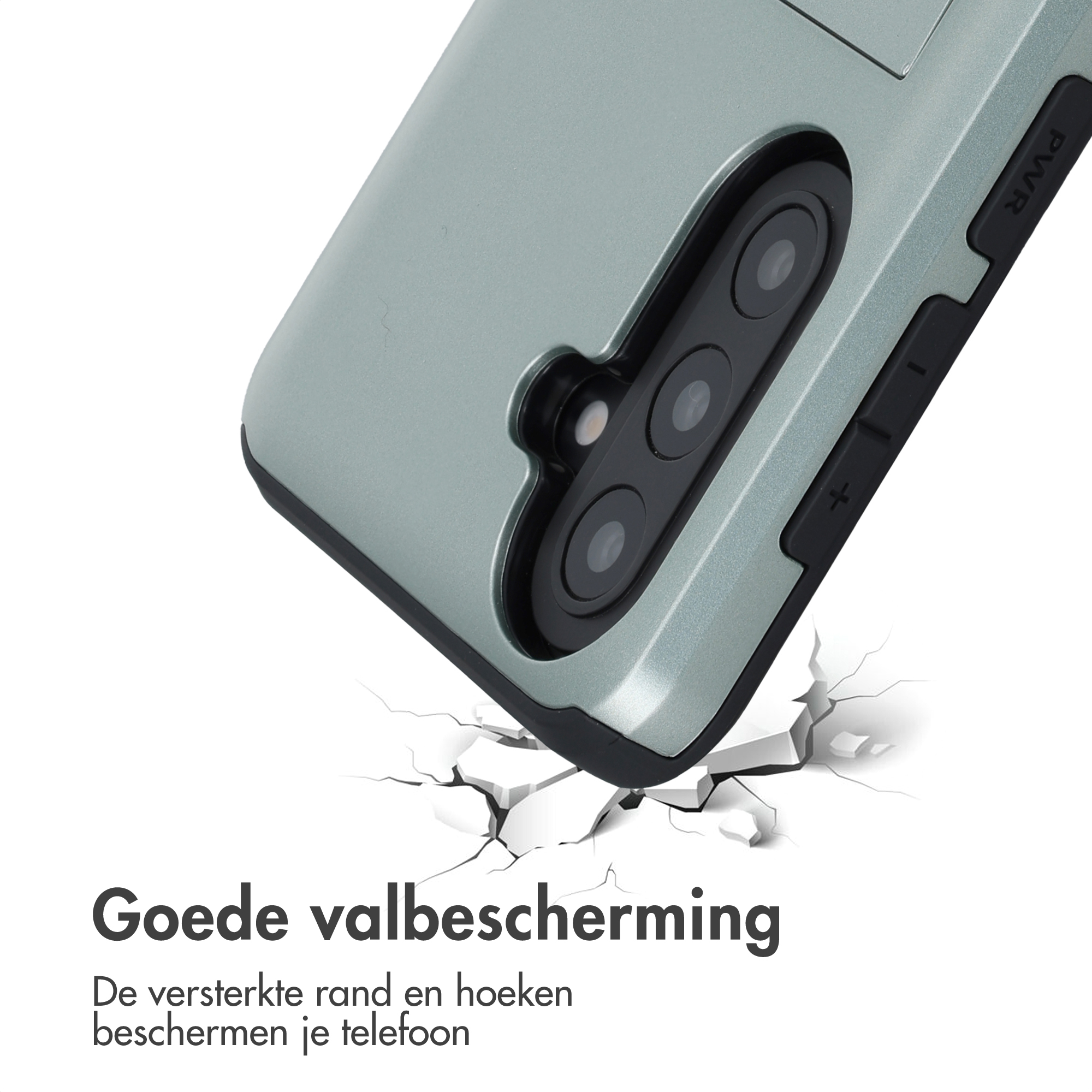 Grijze telefoonhoes met drie camera's breekt door een wit oppervlak.