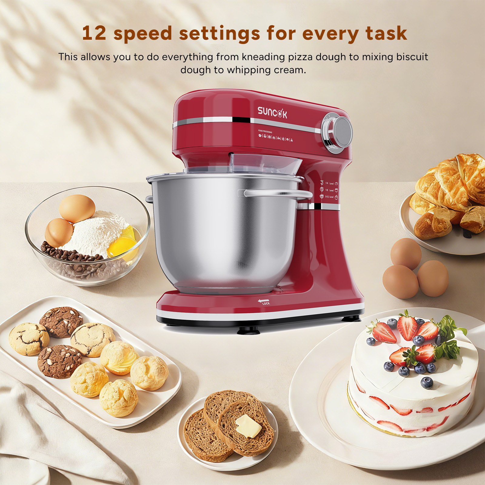 Czerwony mikser stojący z misą, otoczony ciastkami, ciastem, chlebem, jajkami i ciastkami.