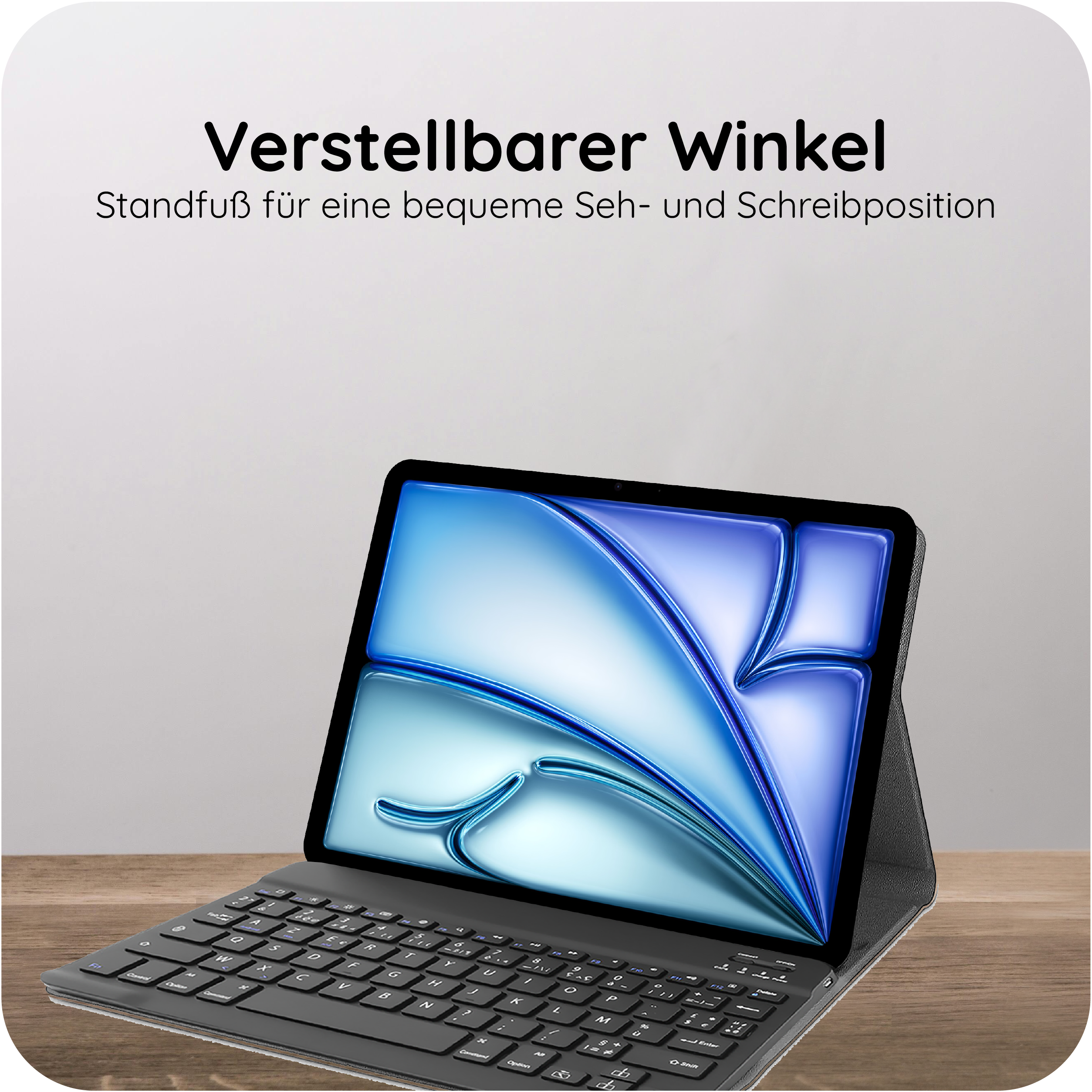 Ein Tablet mit Tastatur im Querformat auf einem Holztisch.