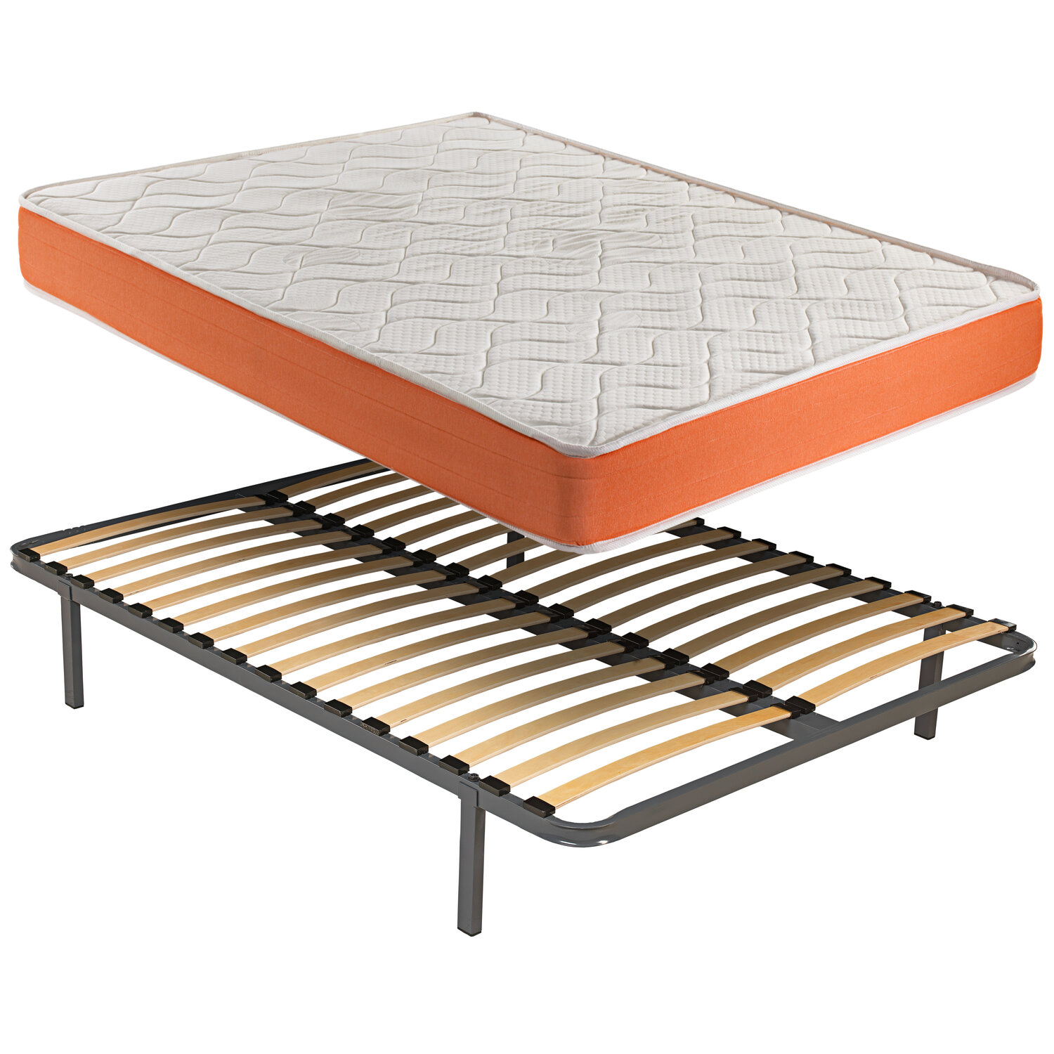 Un colchón con borde naranja descansa sobre una base de listones de madera y metal.