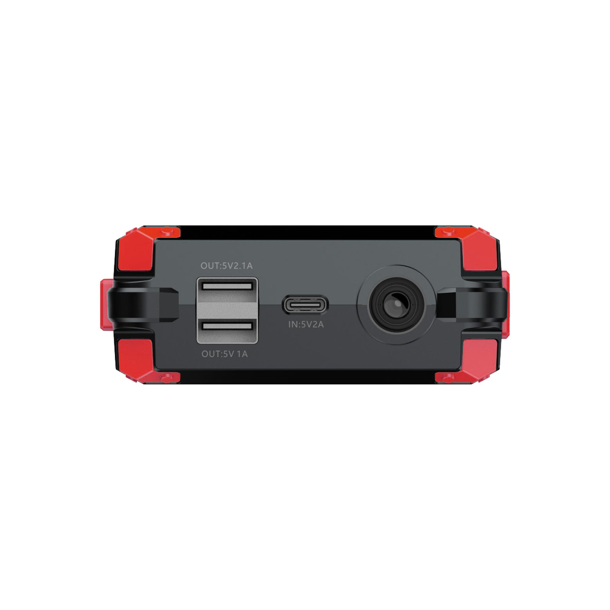 Kırmızı vurgulu siyah güç bankası, iki USB bağlantı noktası ve bir USB-C bağlantı noktası.
