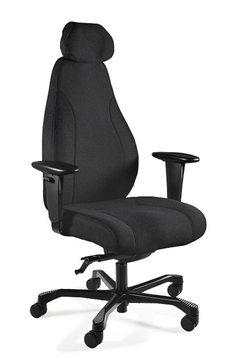 Czarny fotel biurowy z zagłówkiem, podłokietnikami i kółkami.