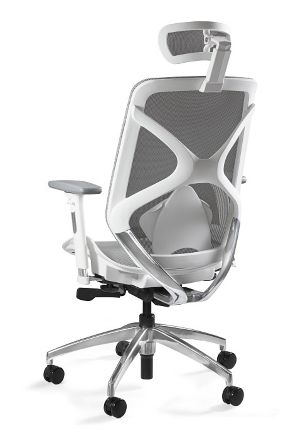 Ergonomiczne krzesło biurowe z białym siatkowym oparciem, regulowanym zagłówkiem i podłokietnikami.