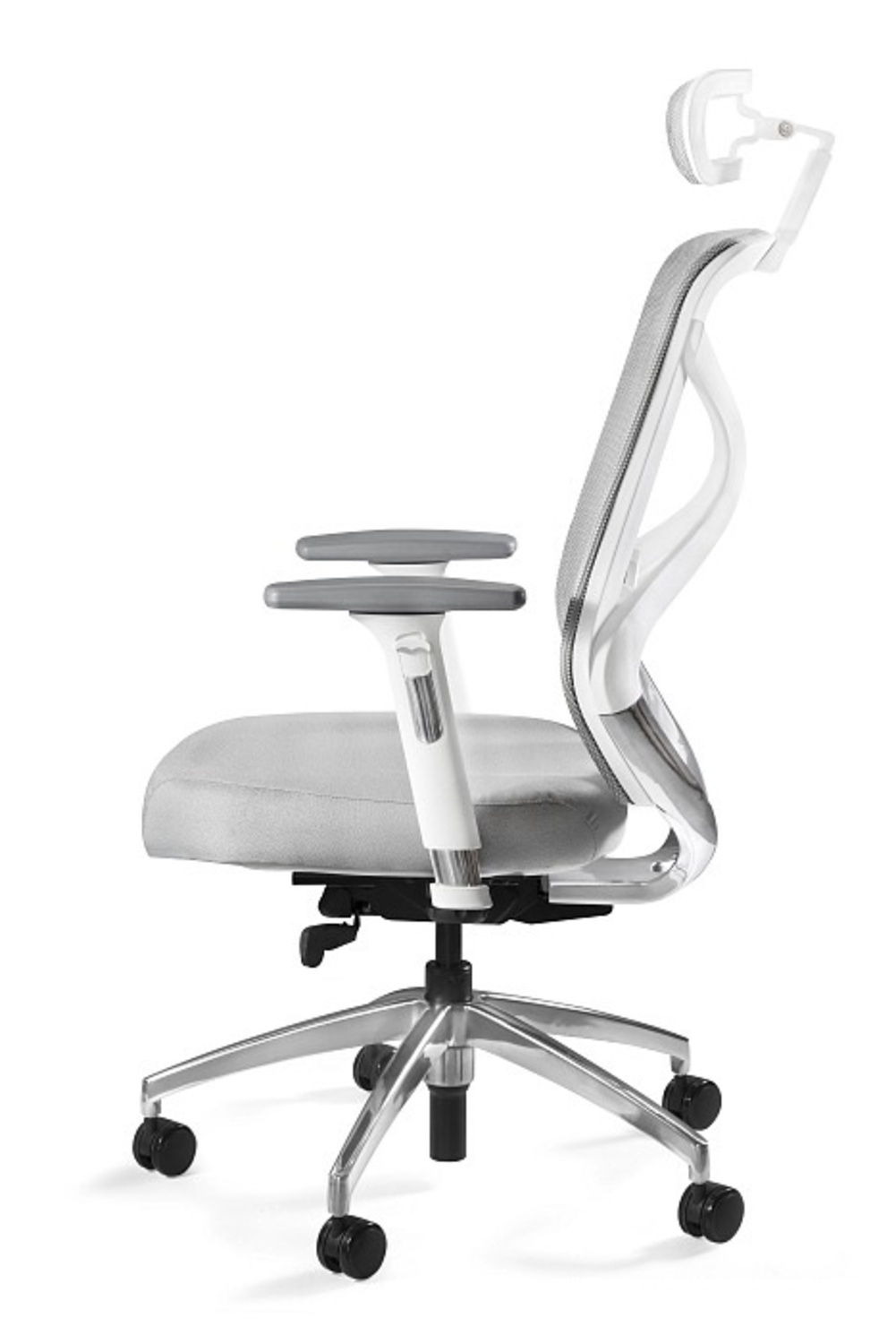 Nowoczesne krzesło biurowe z szarym siedziskiem, białym stelażem i zagłówkiem.