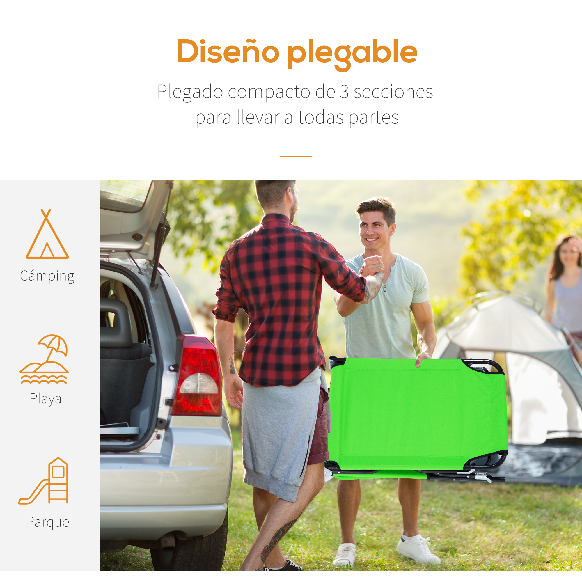 Hombres descargan una cama plegable verde de un coche en un camping.