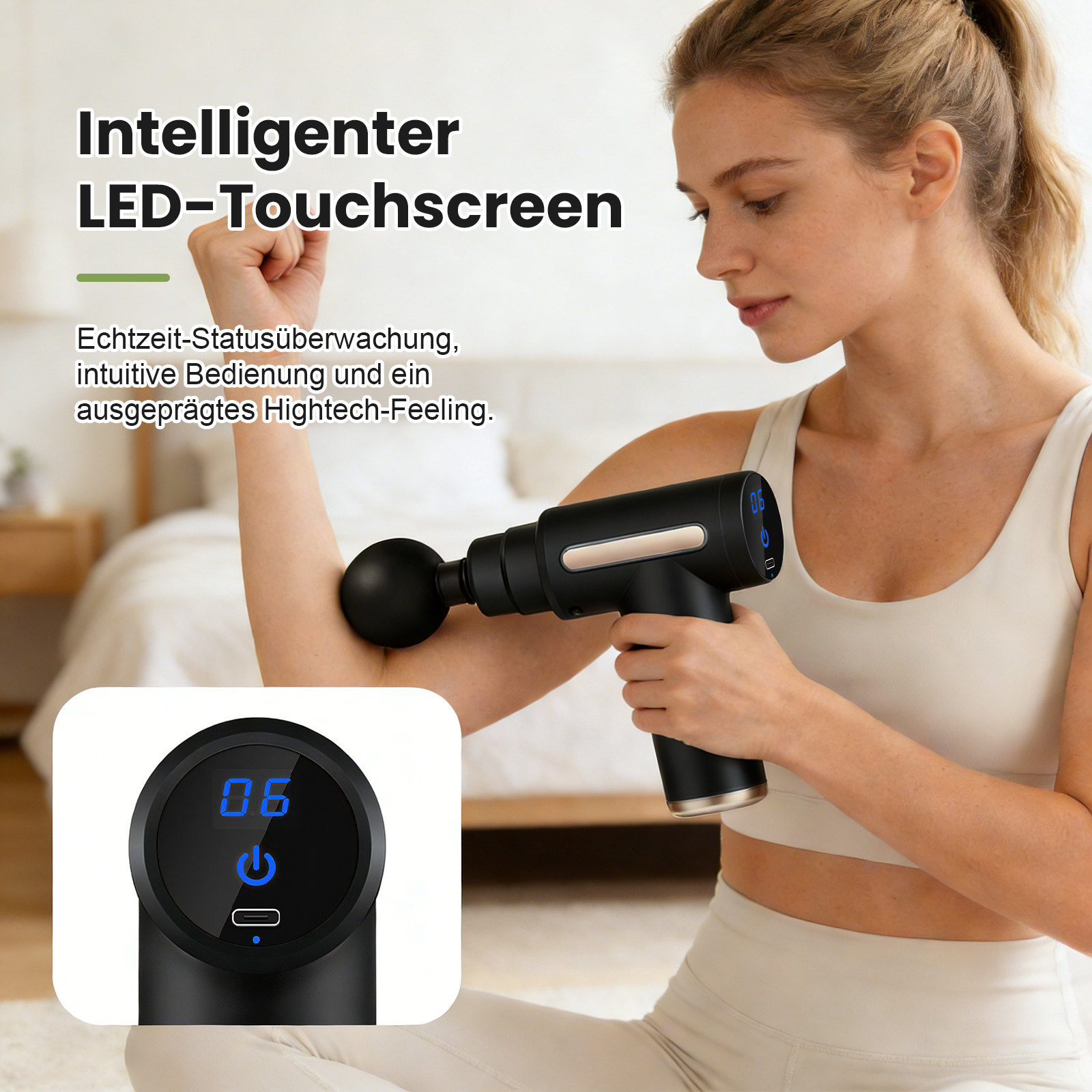 Frau benutzt Massagepistole mit LED-Display am Arm. Hintergrund unscharf.