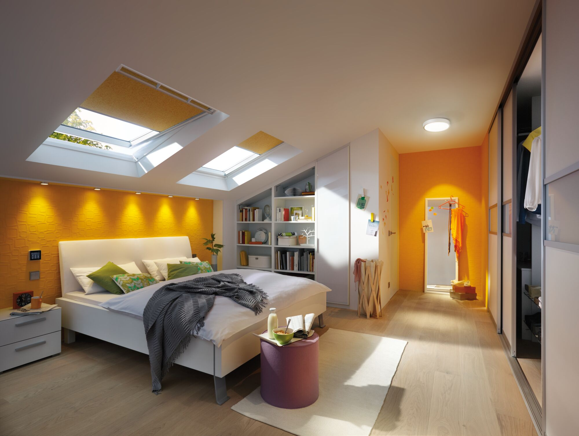 Sypialnia z łóżkiem, regałem i szafą.