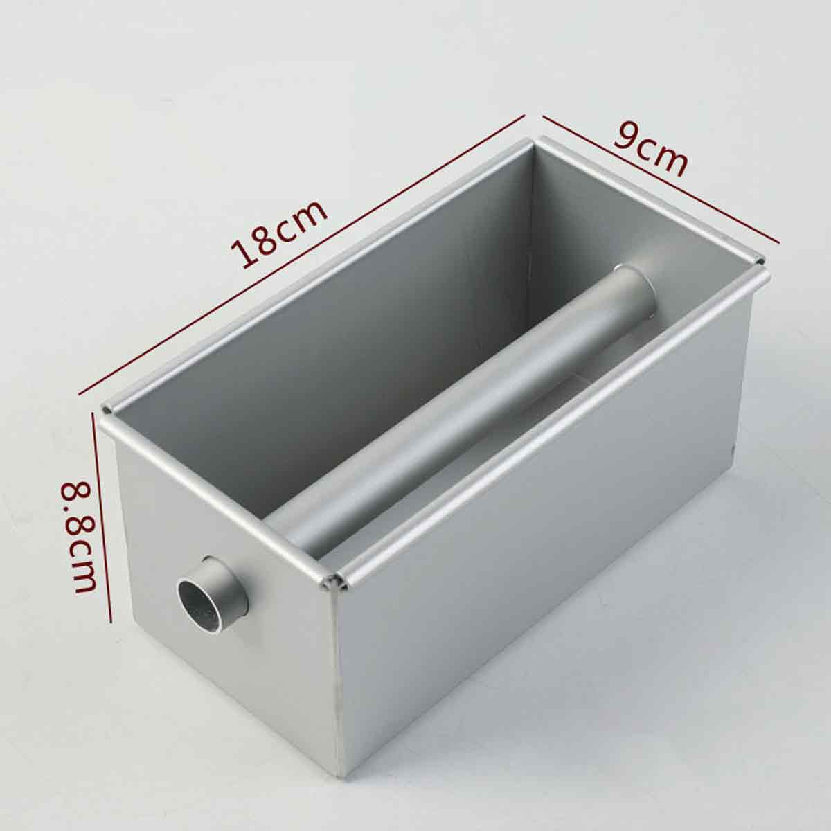 Silberne Brotbackform 18x9x8,8cm mit Rolle.