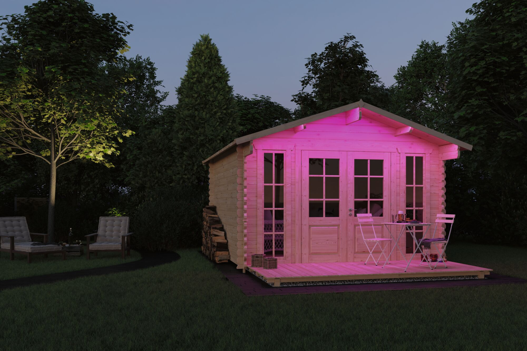 Holzhütte mit rosa Beleuchtung, Sitzbereich draußen, im Abendlicht.
