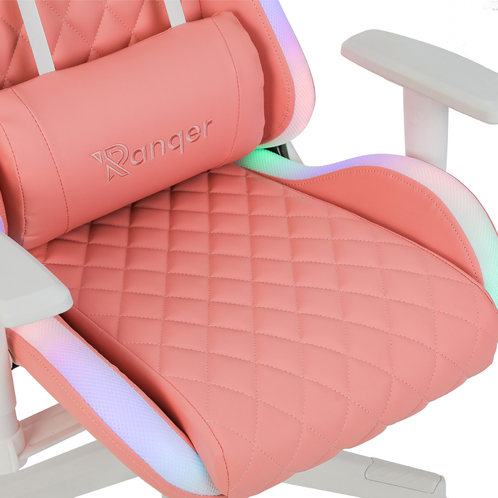 Un fauteuil gamer rose avec assise matelassée et accents lumineux.