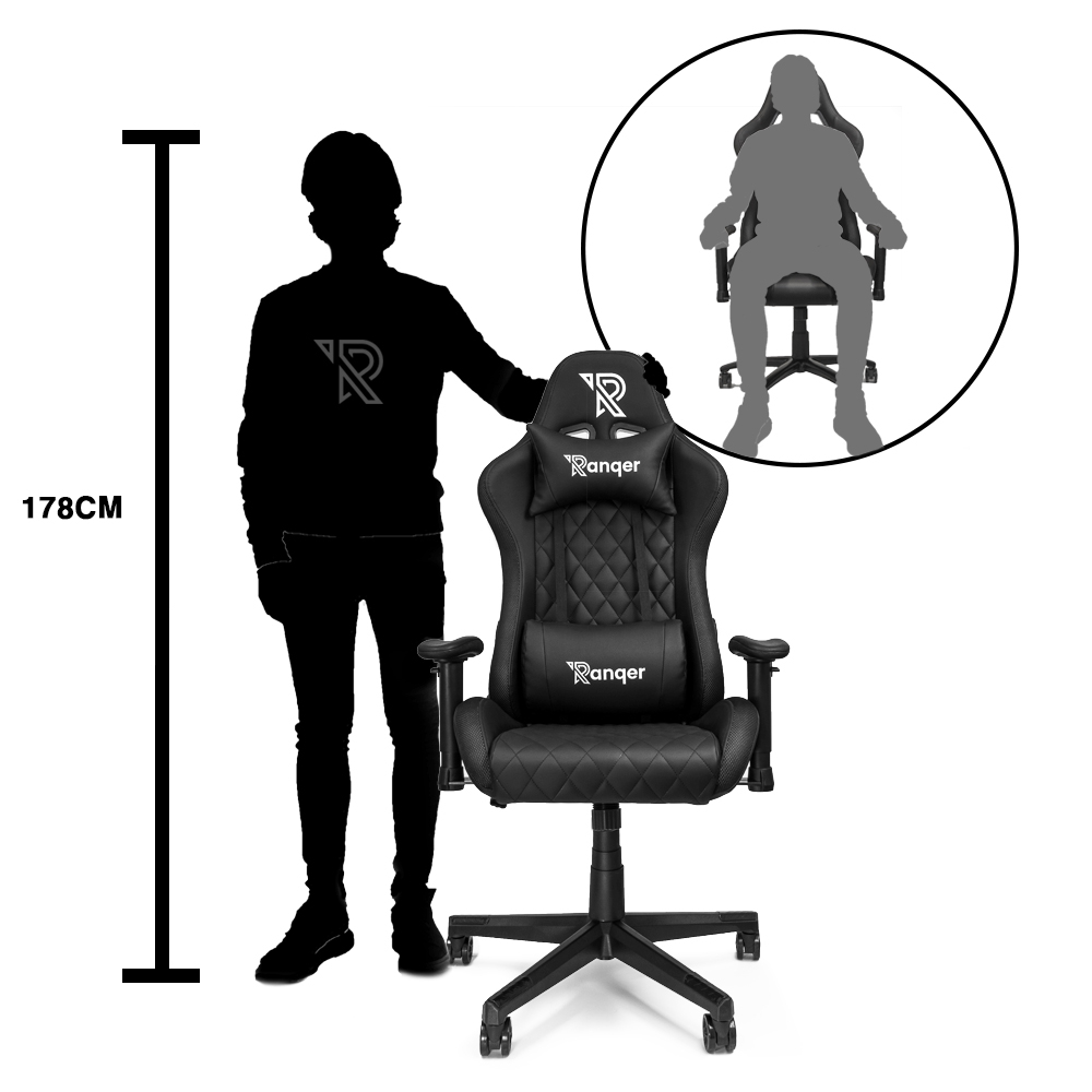 Ein Mann neben einem schwarzen Gaming-Stuhl. Größe 178 cm.
