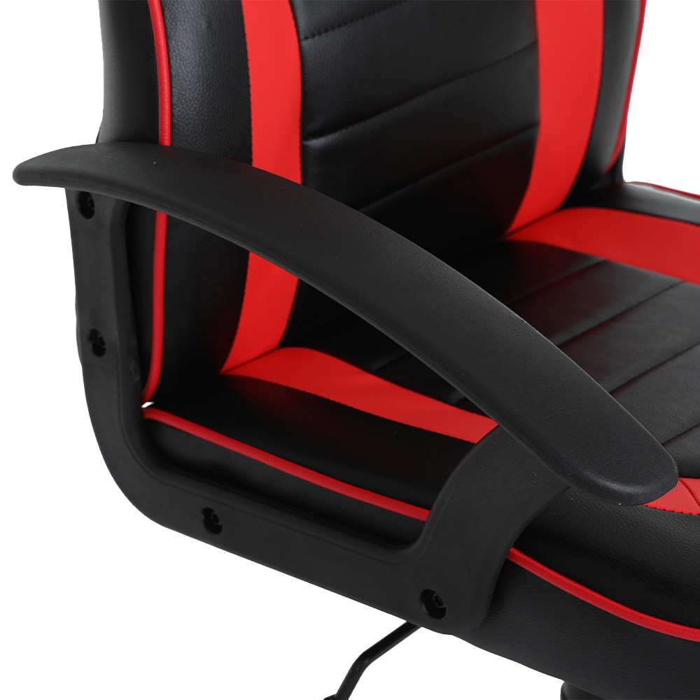 Chaise de bureau noire à rayures rouges avec accoudoir.