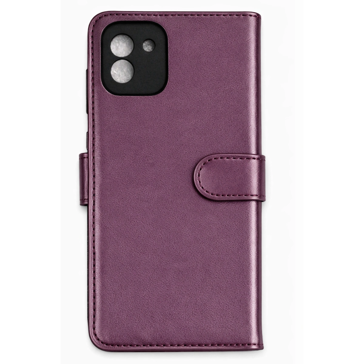 Kamera kesimli ve kapama askılı mor telefon kılıfı.