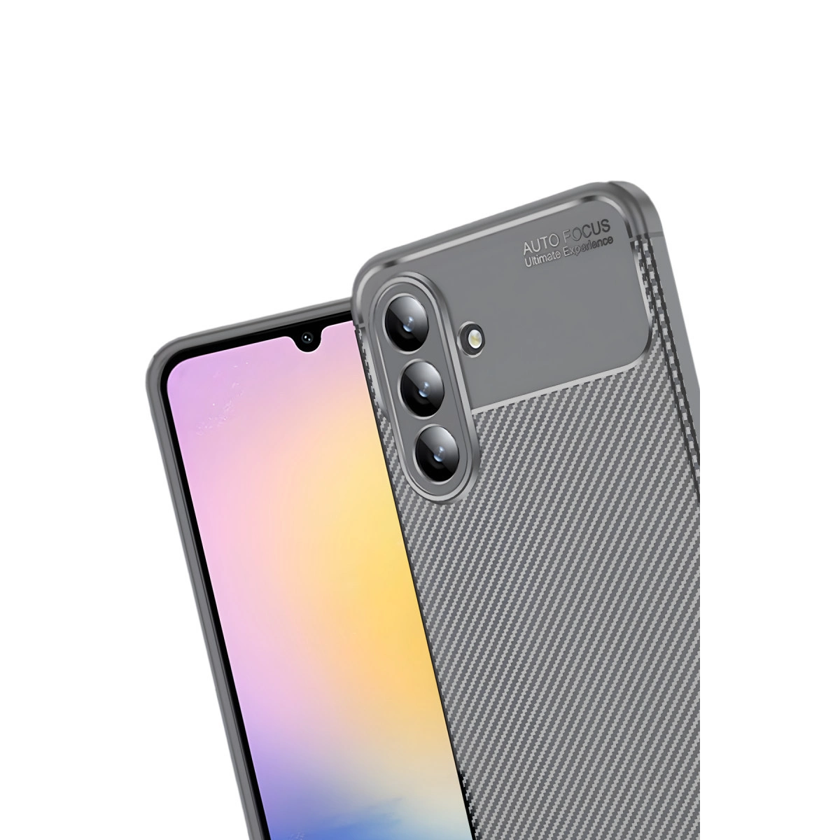 Karbon desenli gri telefon kılıfı ve üç kamera lensi.