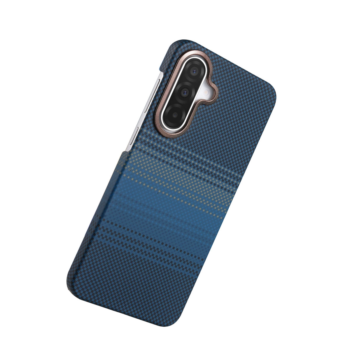Kareli desenli ve kamera korumalı mavi telefon kılıfı.