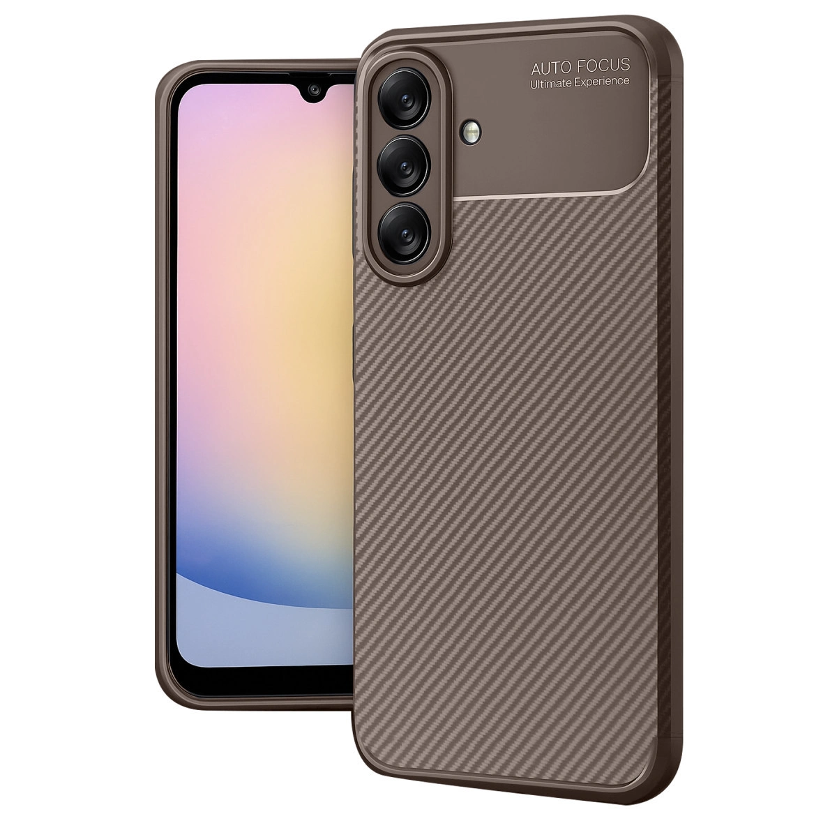 Karbon fiber desenli kılıflı kahverengi telefon ve üçlü kamera.
