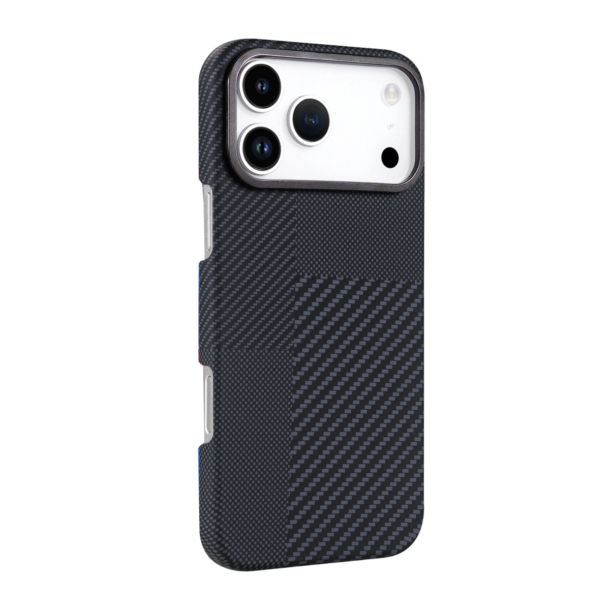 Üç kamera lensli ve flaşlı koyu gri karbon fiber telefon kılıfı.