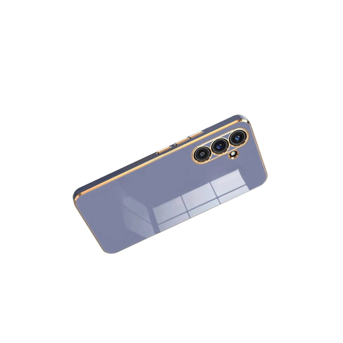 Üç kameralı, altın çerçeveli mor telefon kılıfı, beyaz zeminde.