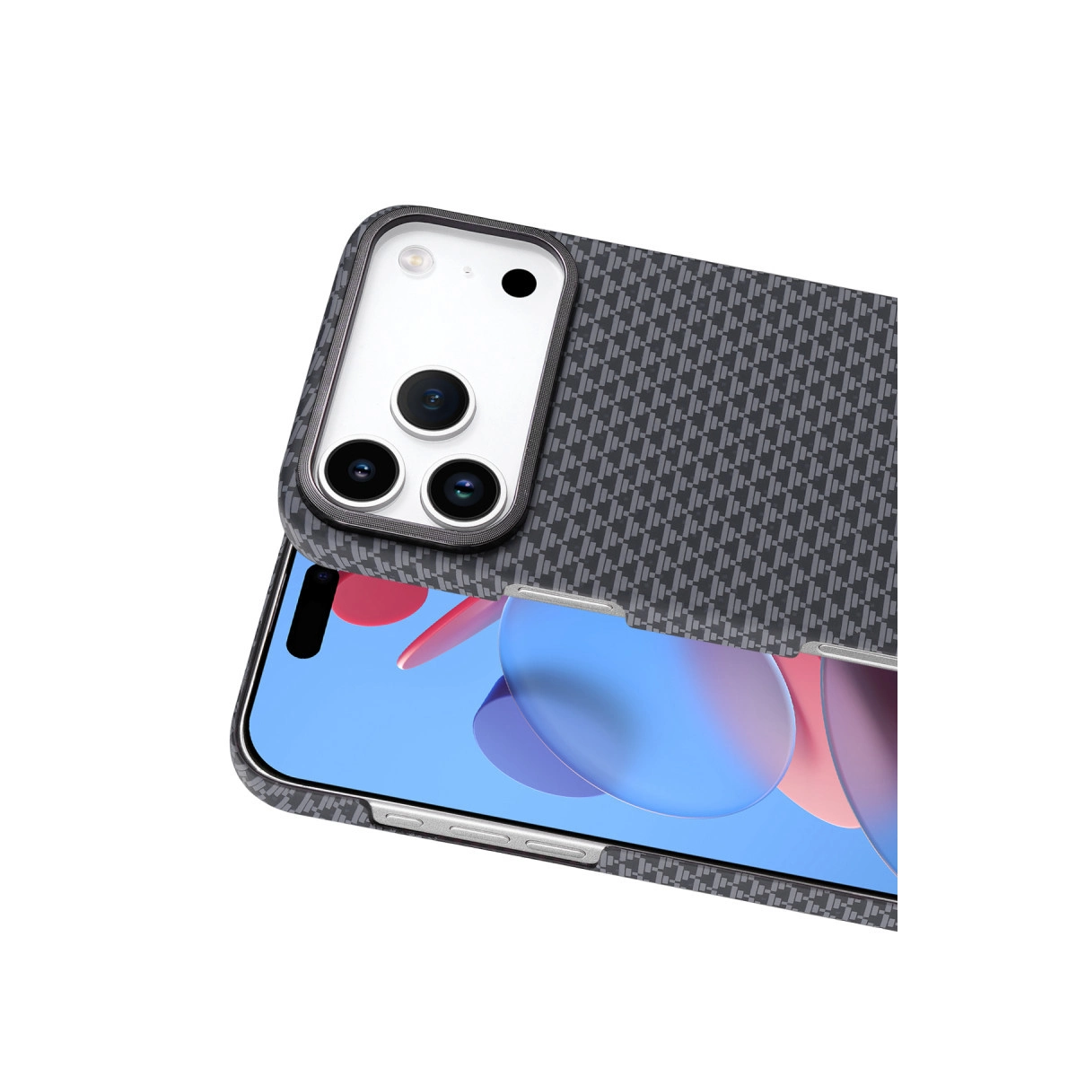 Renkli simgeli bir akıllı telefon üzerinde gri karbon desenli telefon kılıfı.