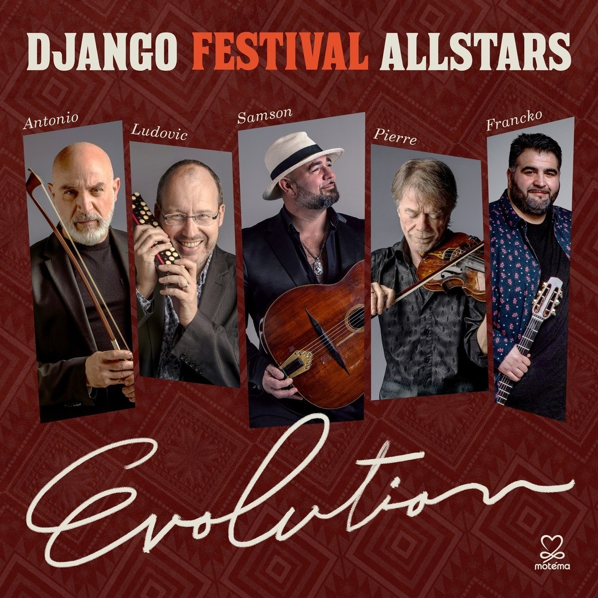 Cinque musicisti con strumenti: Antonio (violino), Ludovic (fisarmonica), Samson (chitarra), Pierre (violino), Francko (chitarra).