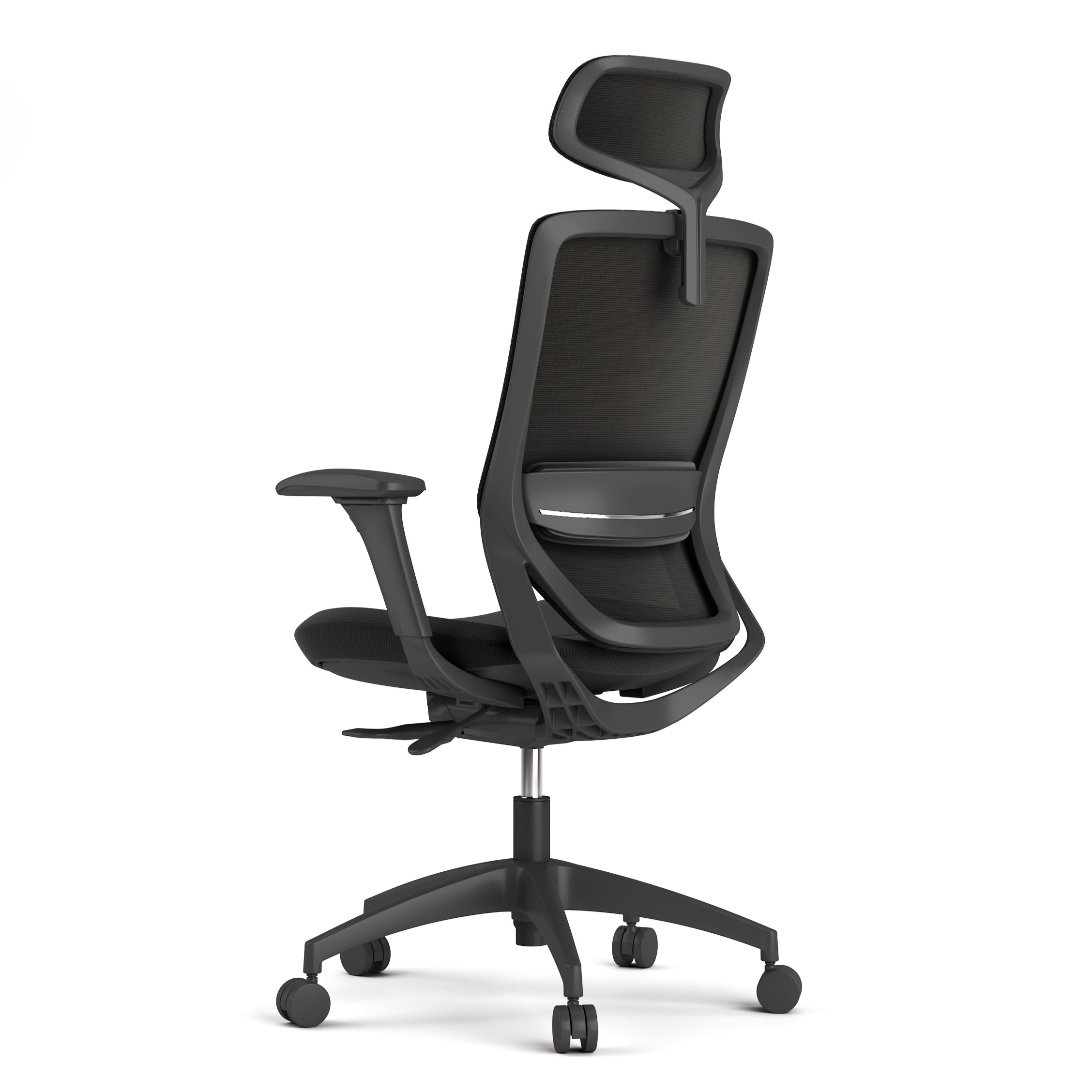 Czarny fotel biurowy z siatkowym oparciem, zagłówkiem i podłokietnikami na kółkach.