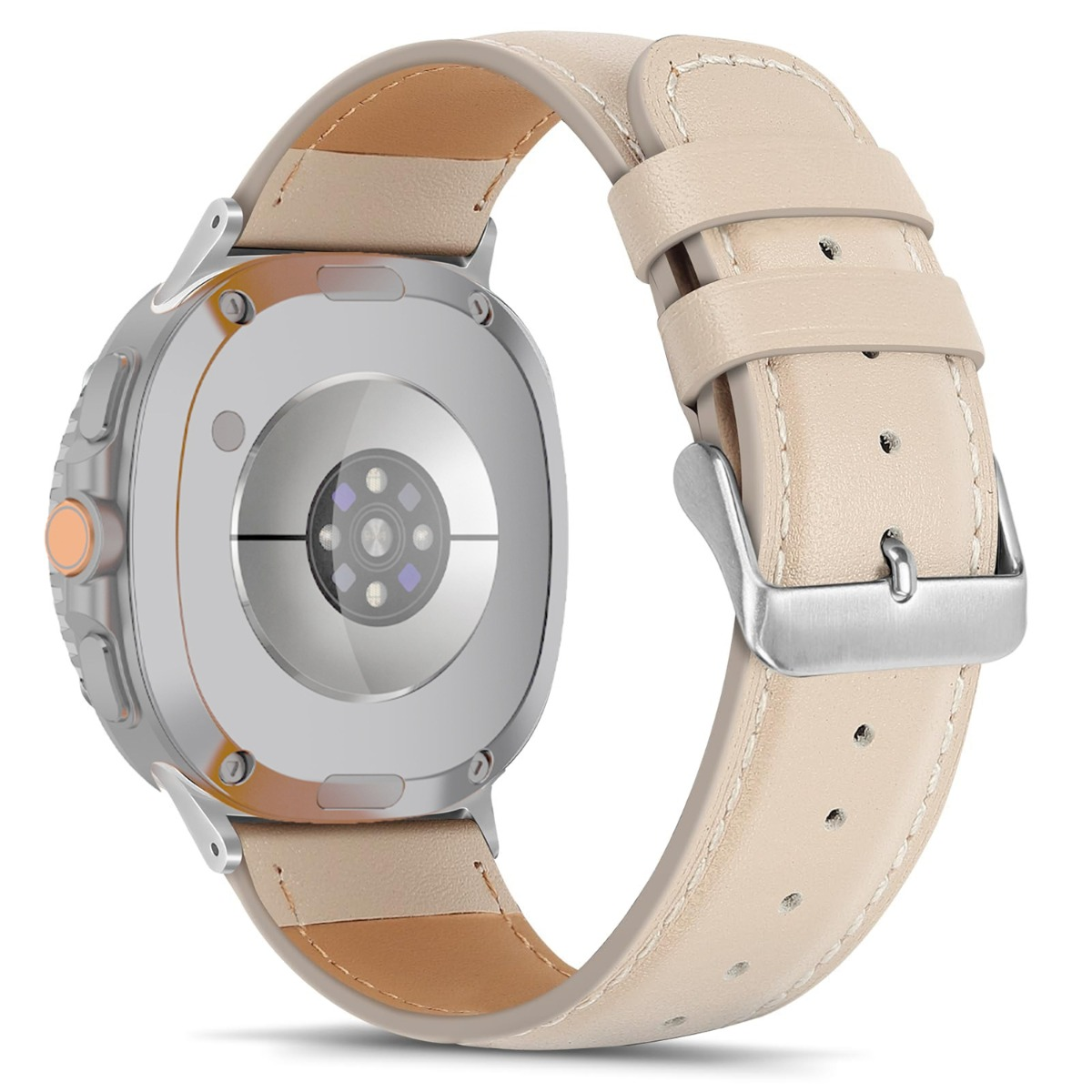 Vista posteriore di uno smartwatch argentato con cinturino in pelle chiara e fibbia metallica.