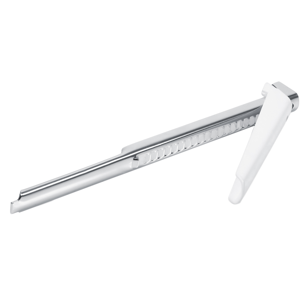Ein silberner Metallgriff mit weißem Aufsatz, auf weißem Hintergrund.