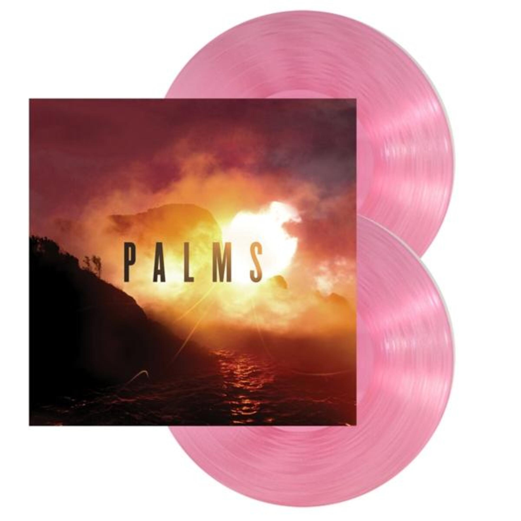 Due dischi in vinile rosa accanto alla copertina di un album intitolato PALMS.