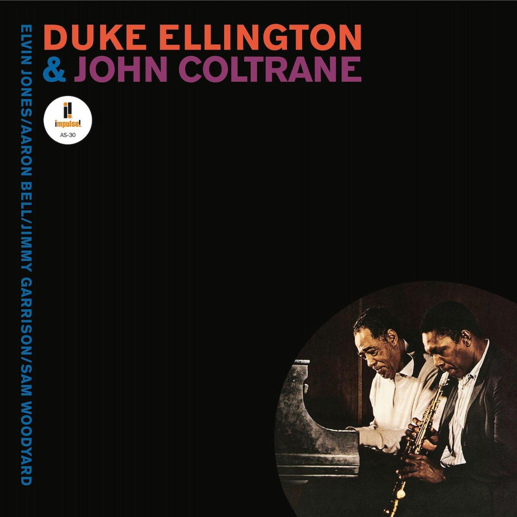 Due uomini suonano il sassofono vicino a un pianoforte. Titolo: Duke Ellington & John Coltrane.