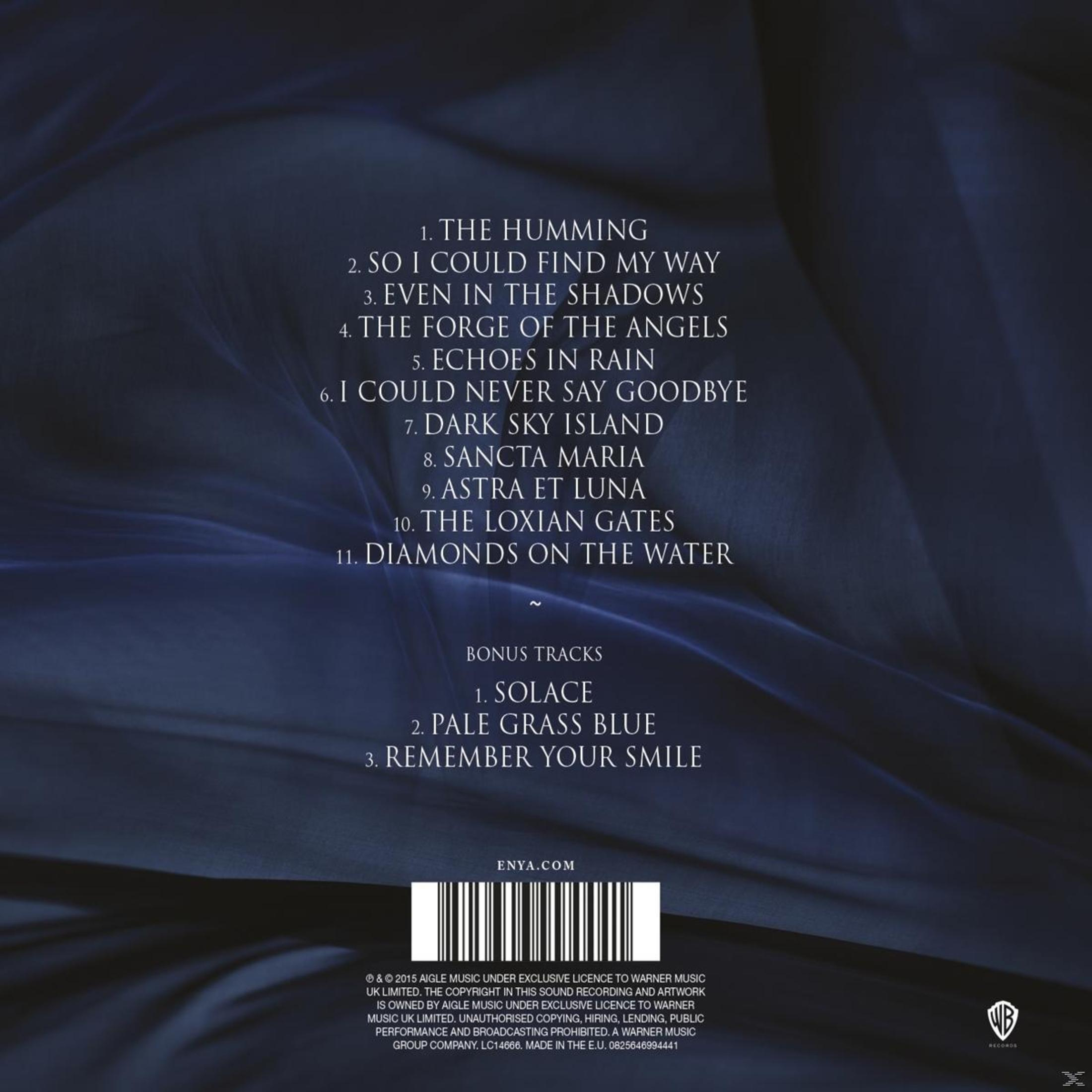 Elenco tracce album su sfondo di tessuto blu scuro con codice a barre e logo.
