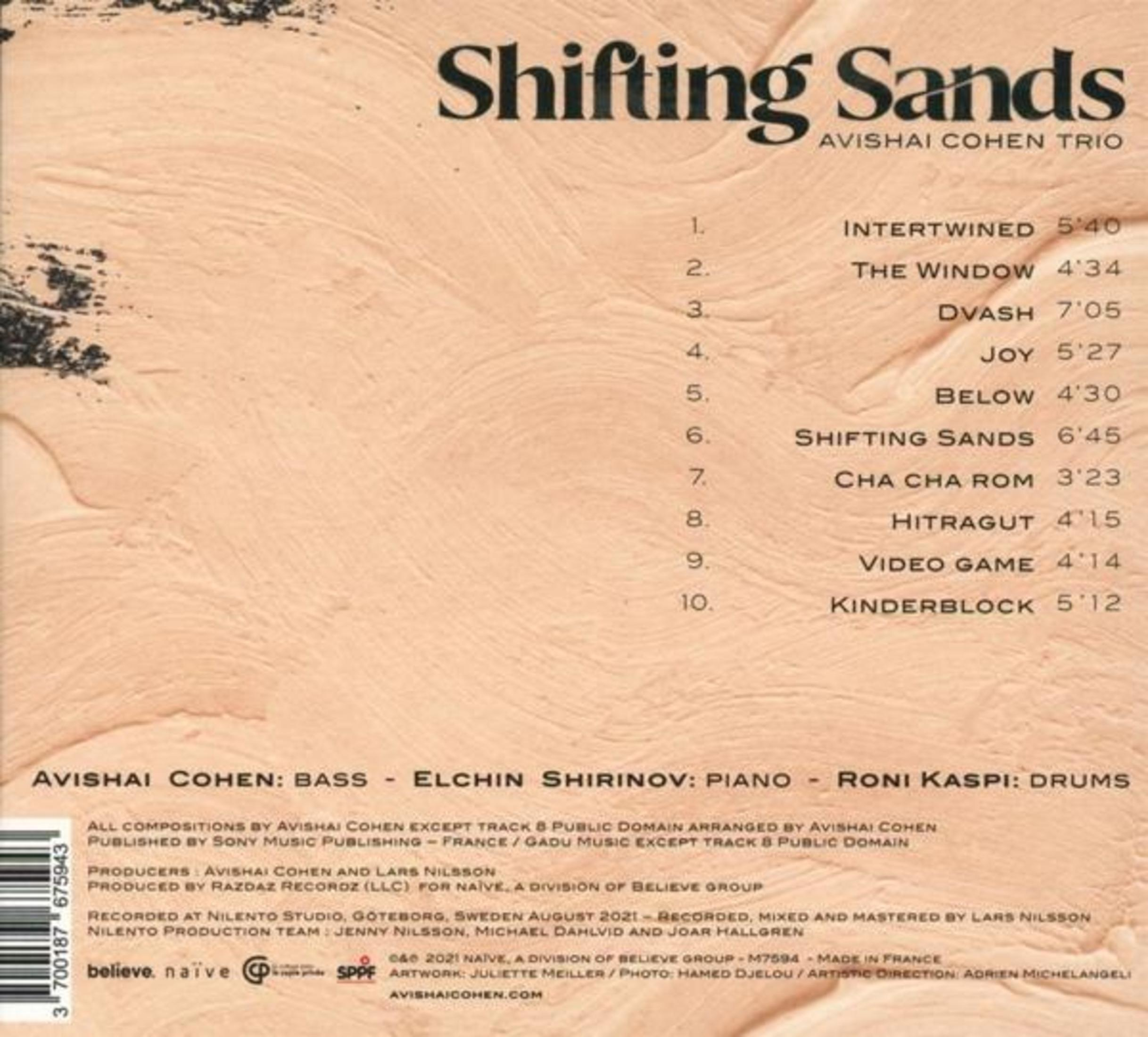 Copertina album con titolo 'Shifting Sands' e tracklist. Avishai Cohen Trio.