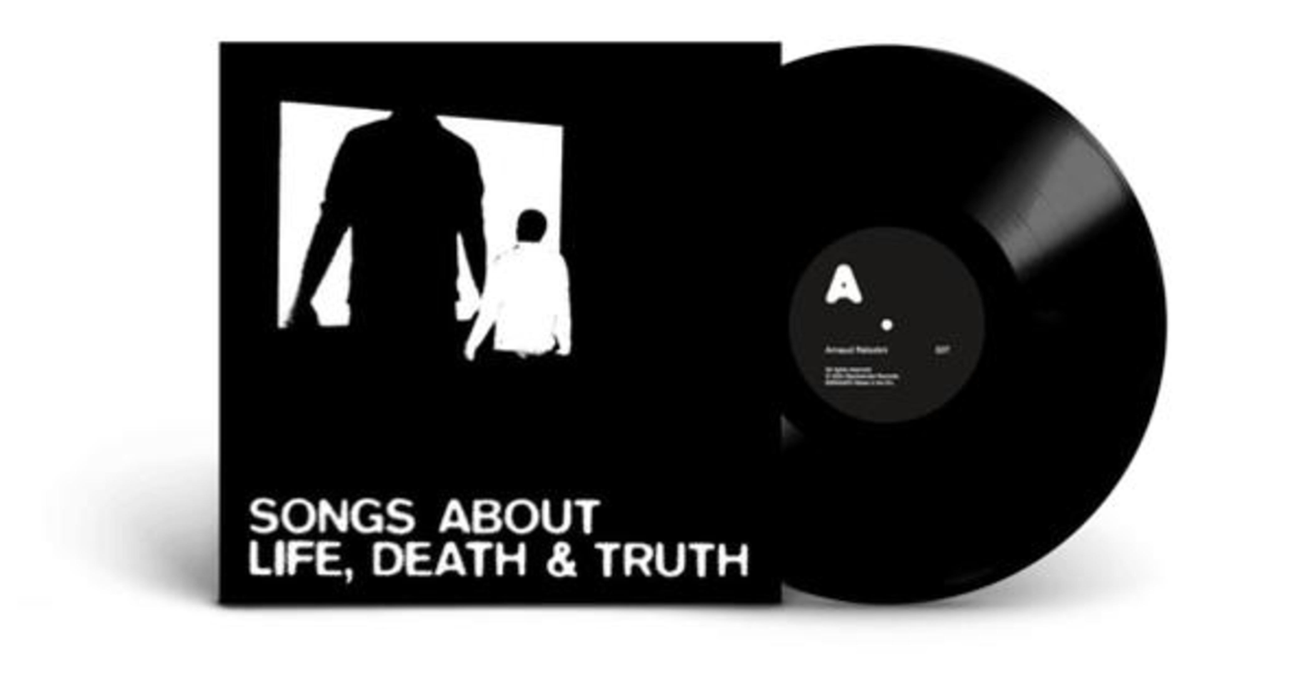 Disco in vinile nero e copertina dell'album con silhouette di due uomini.