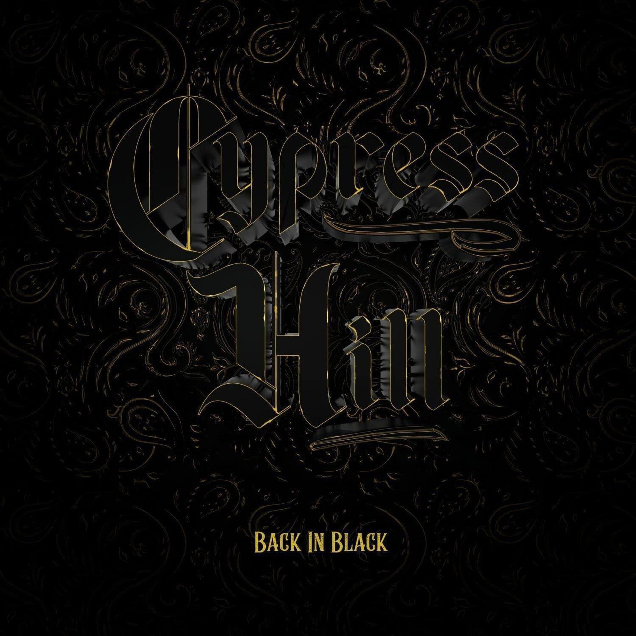 Sfondo nero con ornamenti dorati e il titolo "Cypress Hill Back in Black".