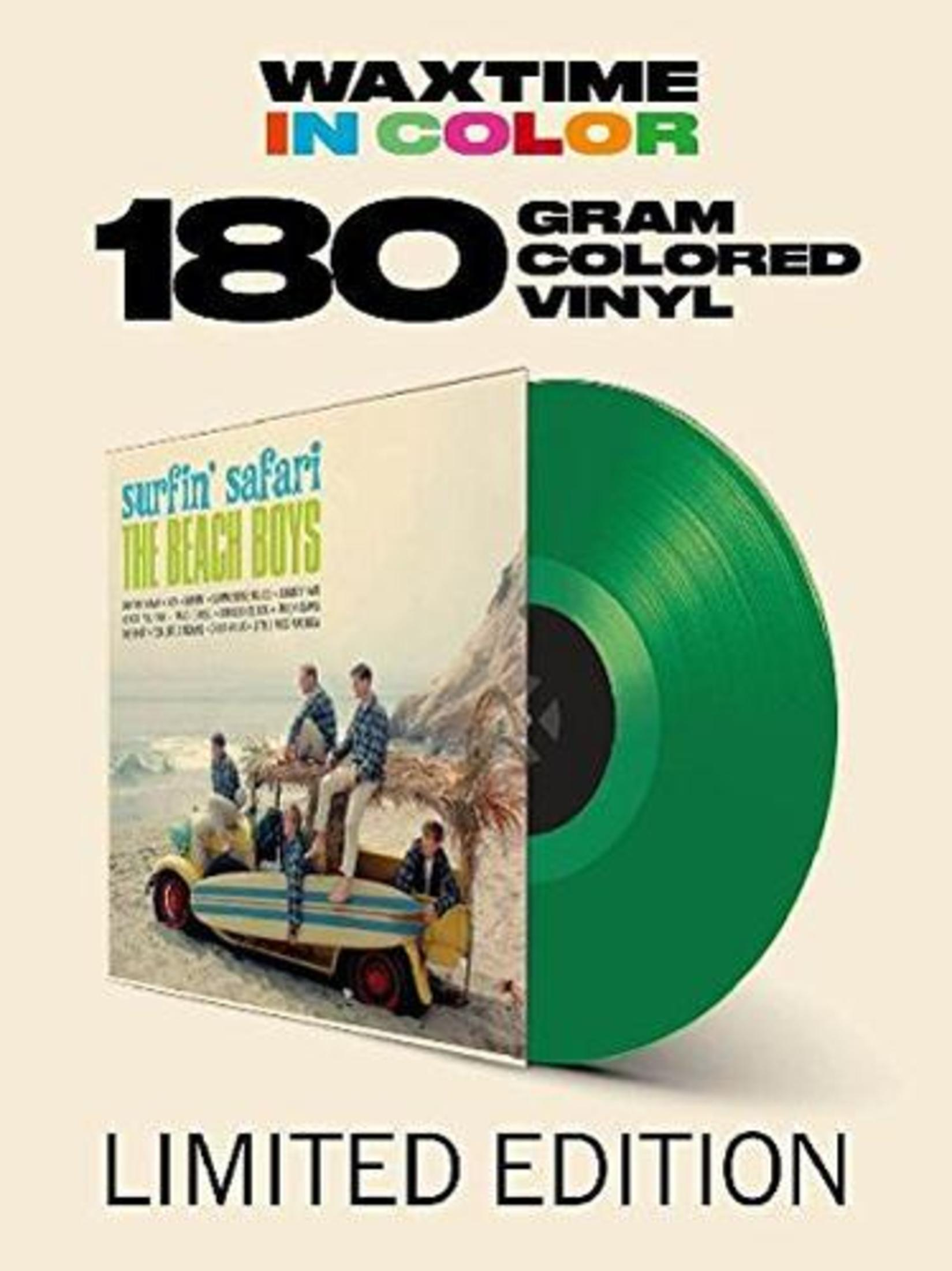 Disco in vinile verde da 180g con la copertina dell'album "Surfin' Safari" dei Beach Boys.