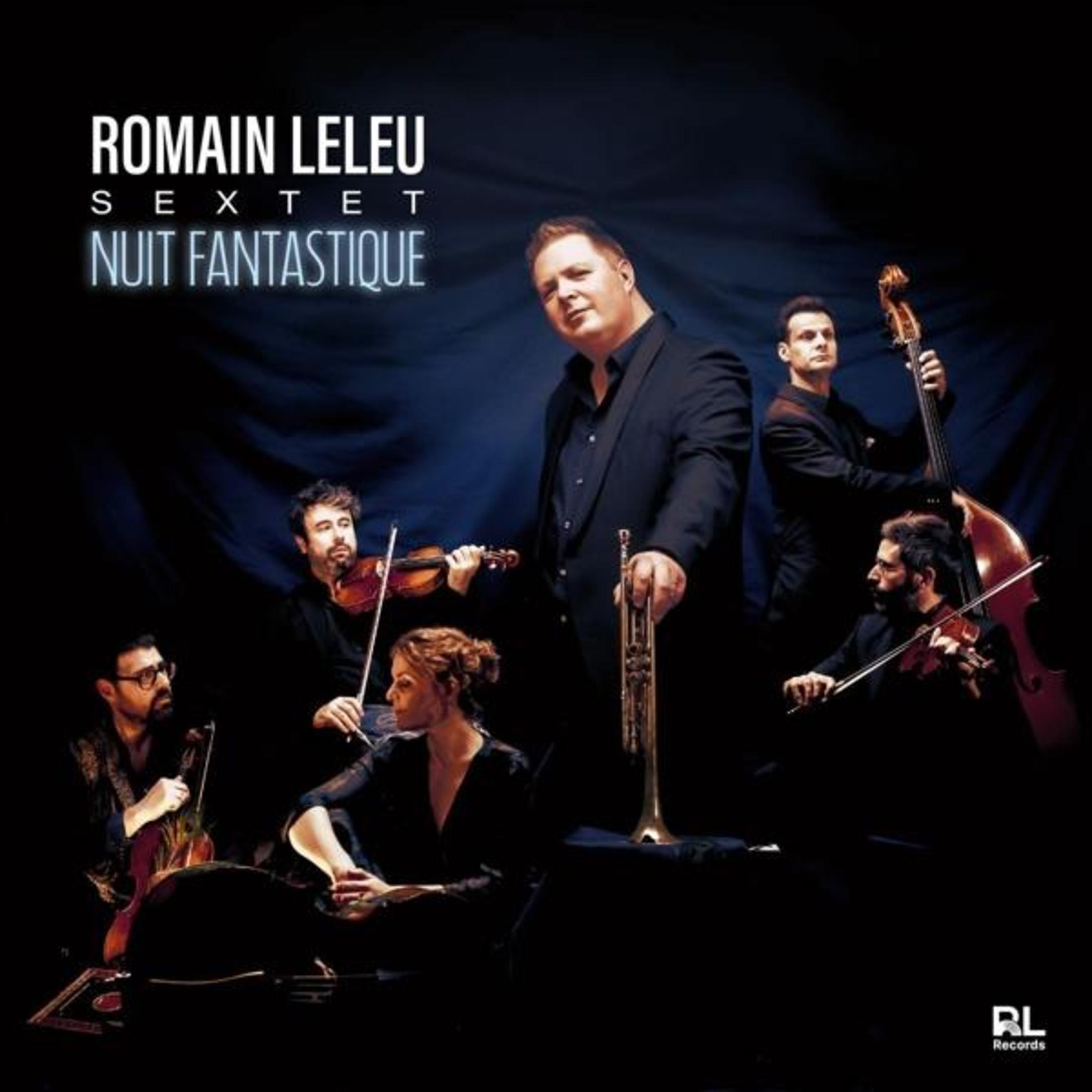 Un sestetto suona strumenti: tromba, violino e contrabbasso.