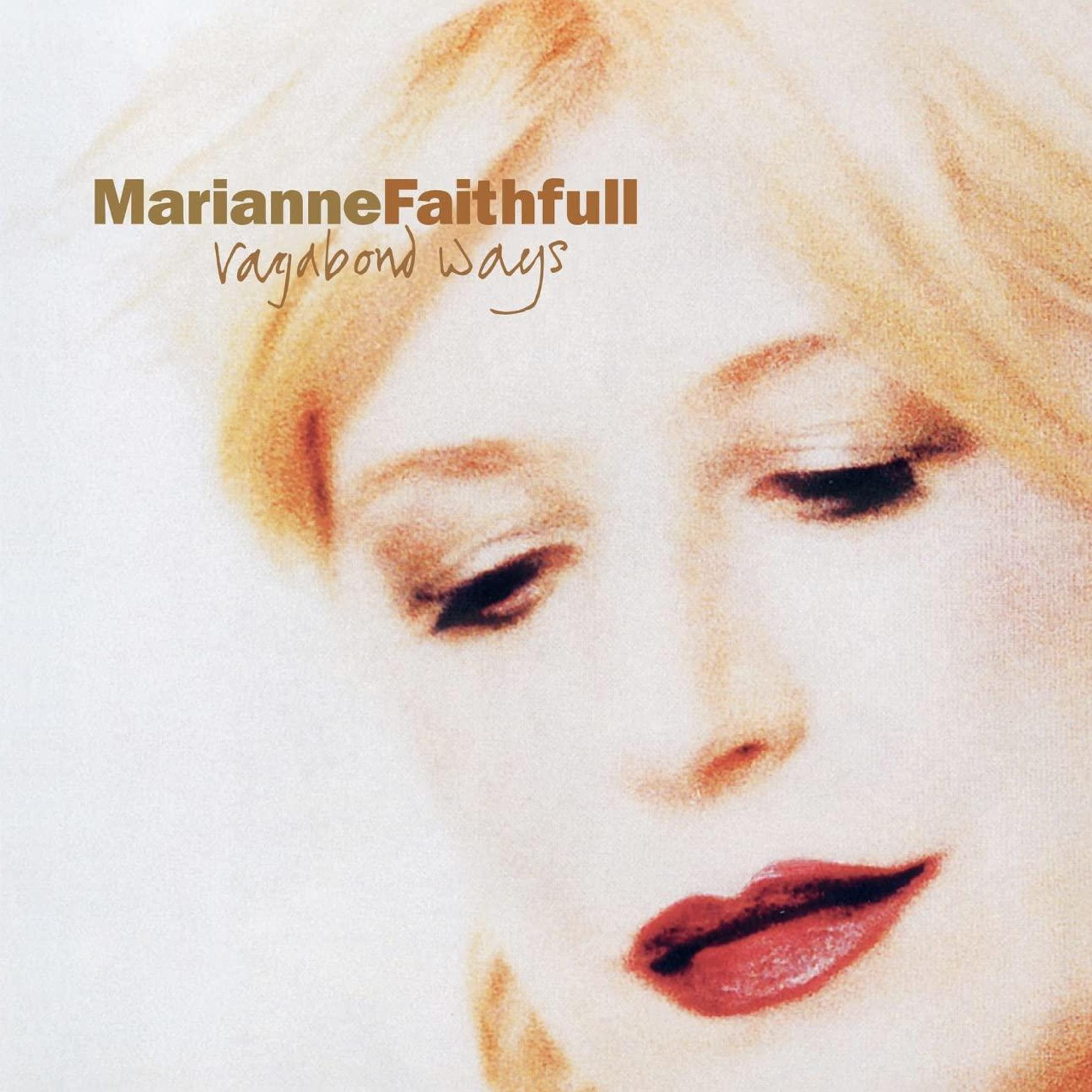 L'album di Marianne Faithfull "Vagabond Ways" con il suo viso in primo piano.