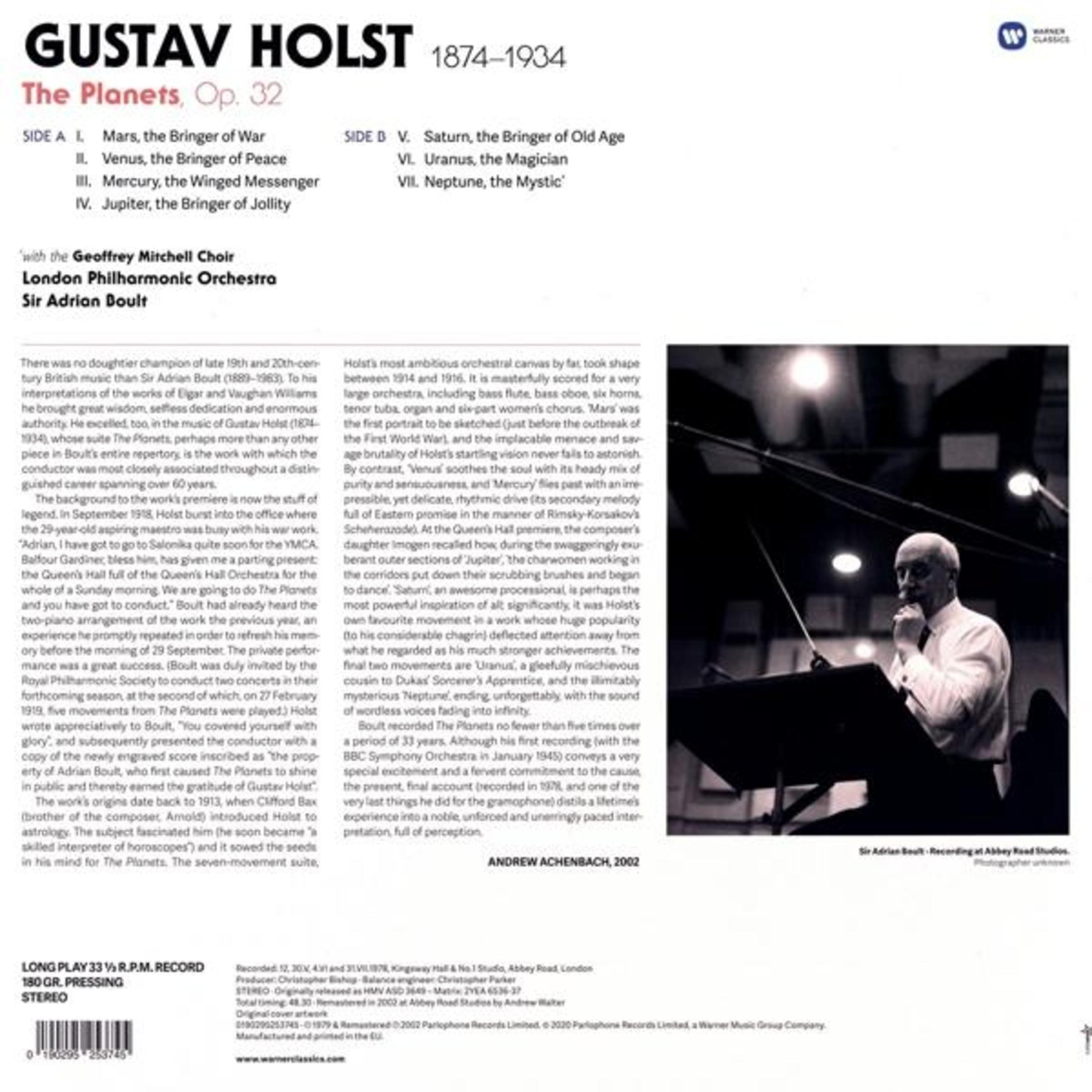 Copertina dell'album 'The Planets' di Gustav Holst con tracklist e foto orchestra.