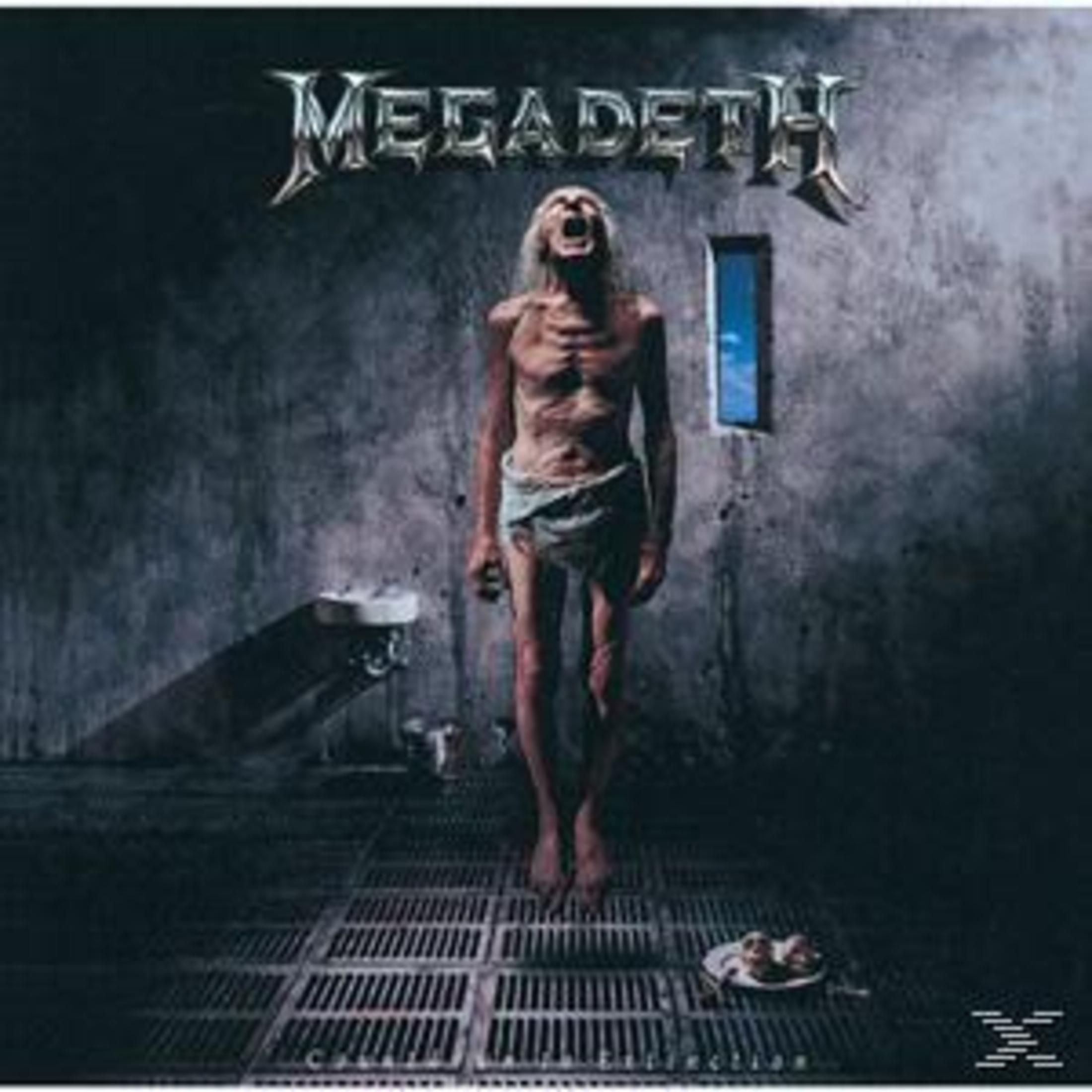 Un uomo scarno urla in una stanza buia con pavimento grigliato. Logo Megadeth in alto.