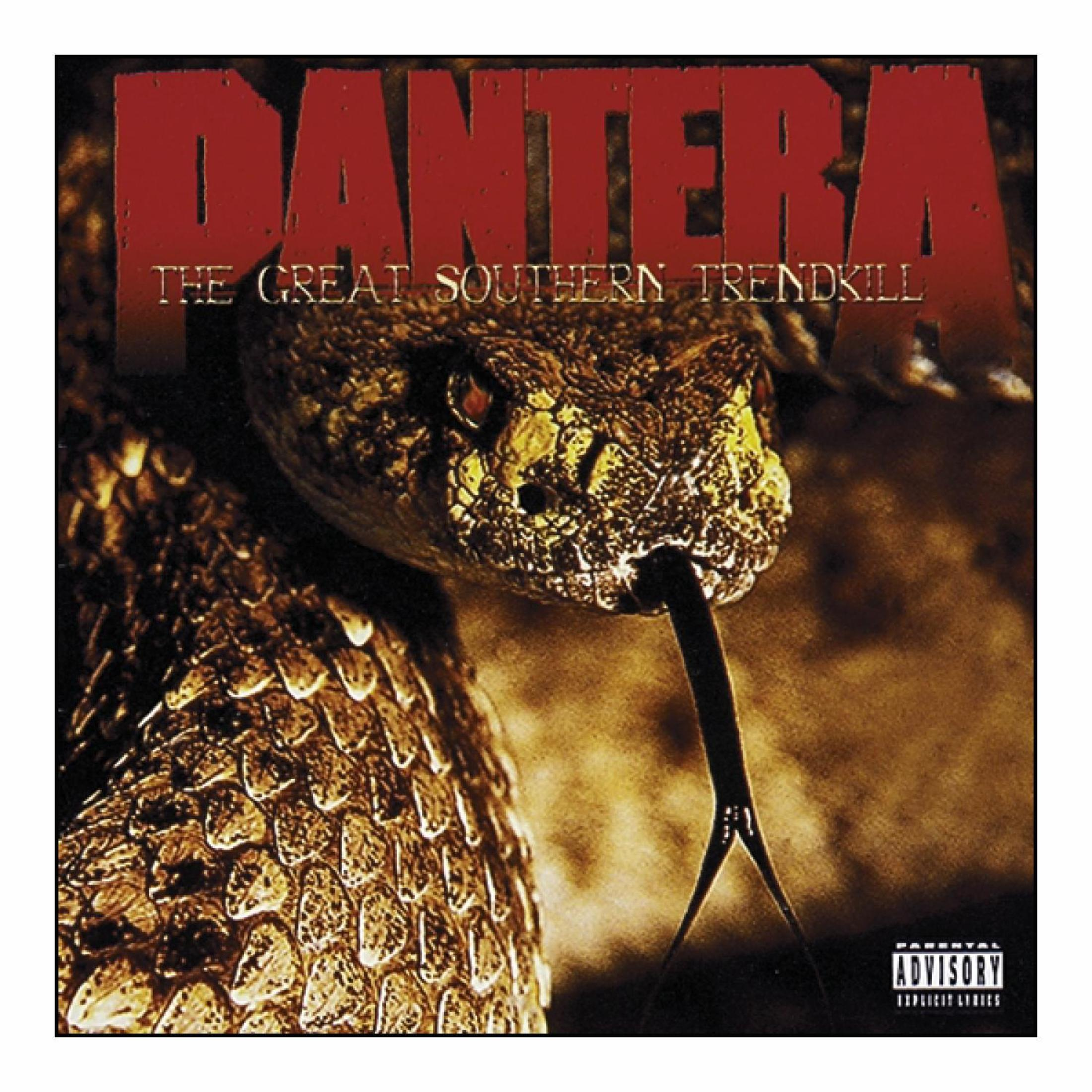 Primo piano di un serpente a sonagli con lingua biforcuta, copertina album.