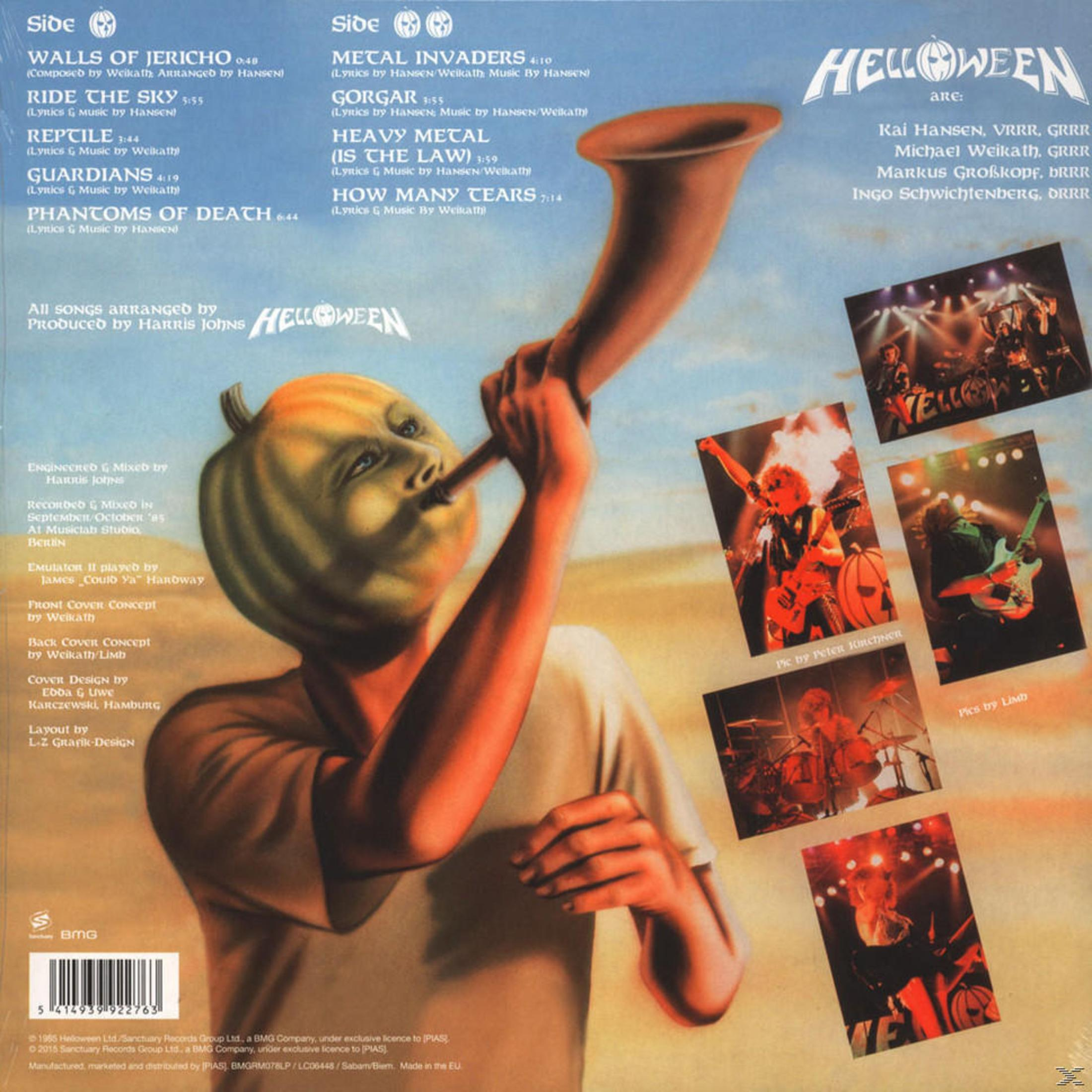 Retro copertina LP Helloween con persona zucca che soffia corno e foto band.