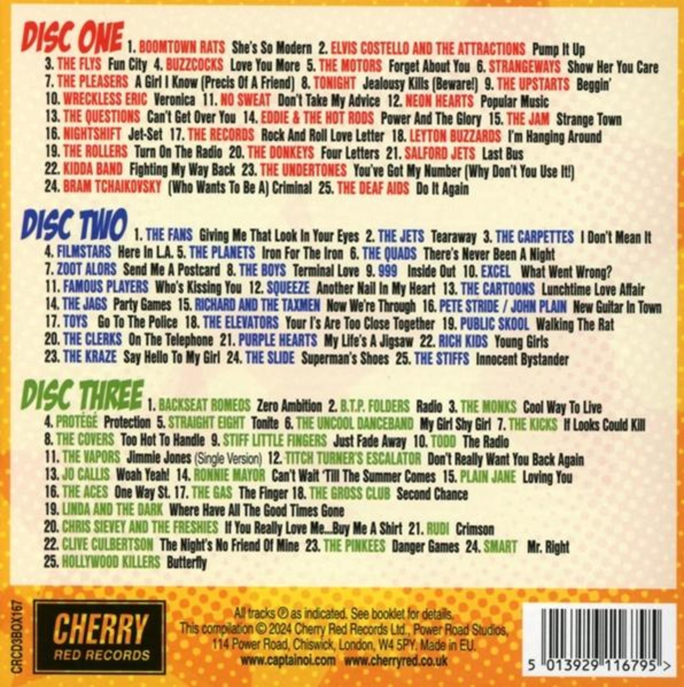 Een CD-hoes met drie disc-tracklijsten: Disc One, Disc Two en Disc Three.