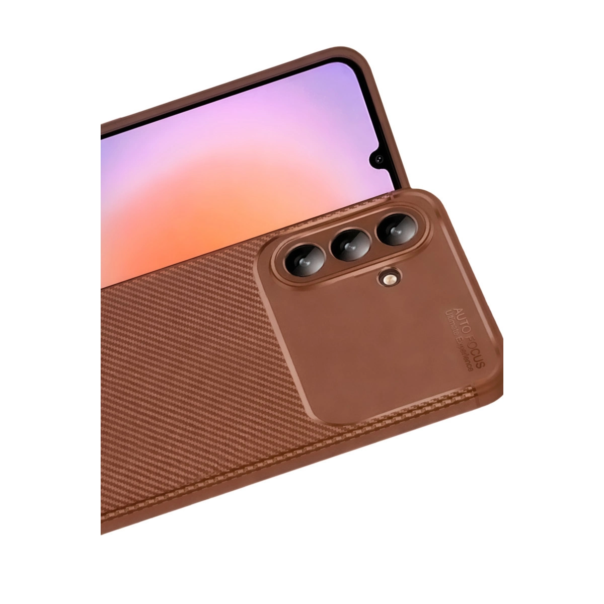 Karbon dokulu, üçlü kameralı kahverengi telefon kılıfı.