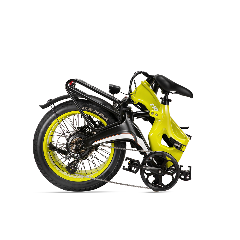 Ein zusammengeklapptes, leuchtend gelbes E-Bike mit schwarzen Akzenten und breiten Reifen.