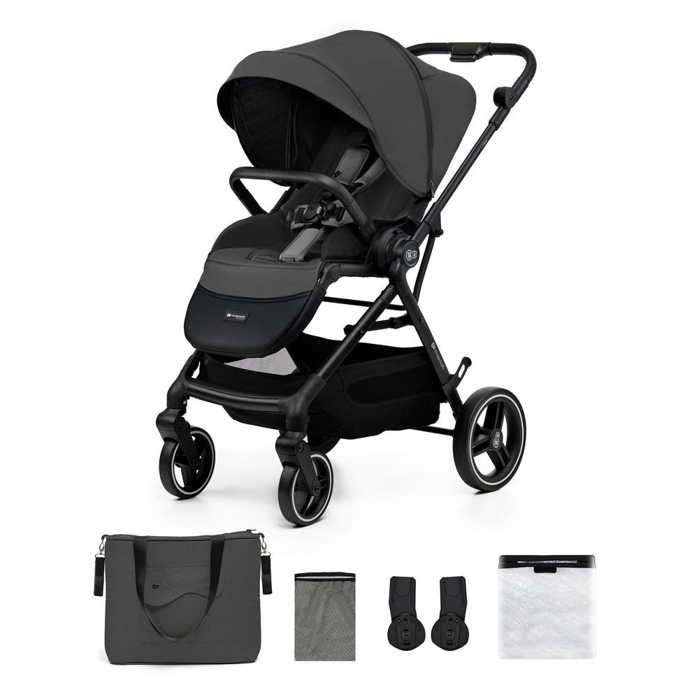 Ein schwarzer Kinderwagen mit Zubehör: Tasche, Netz, Adapter und Behälter.